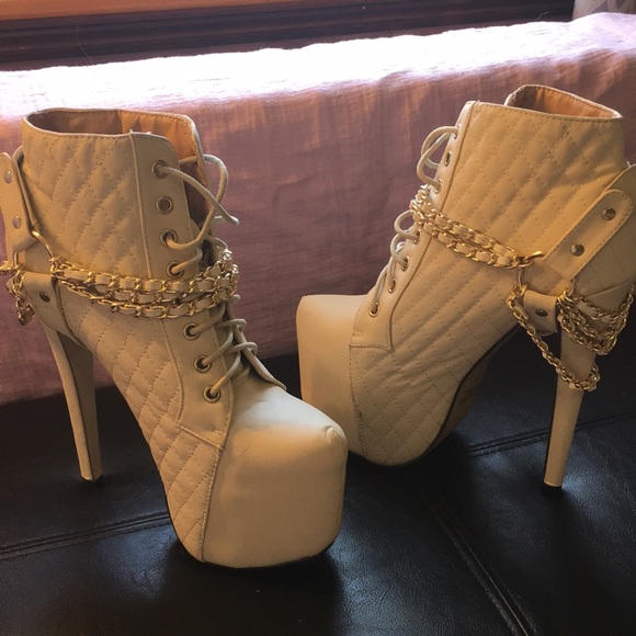 Sky high boots - Picture 3 of 4